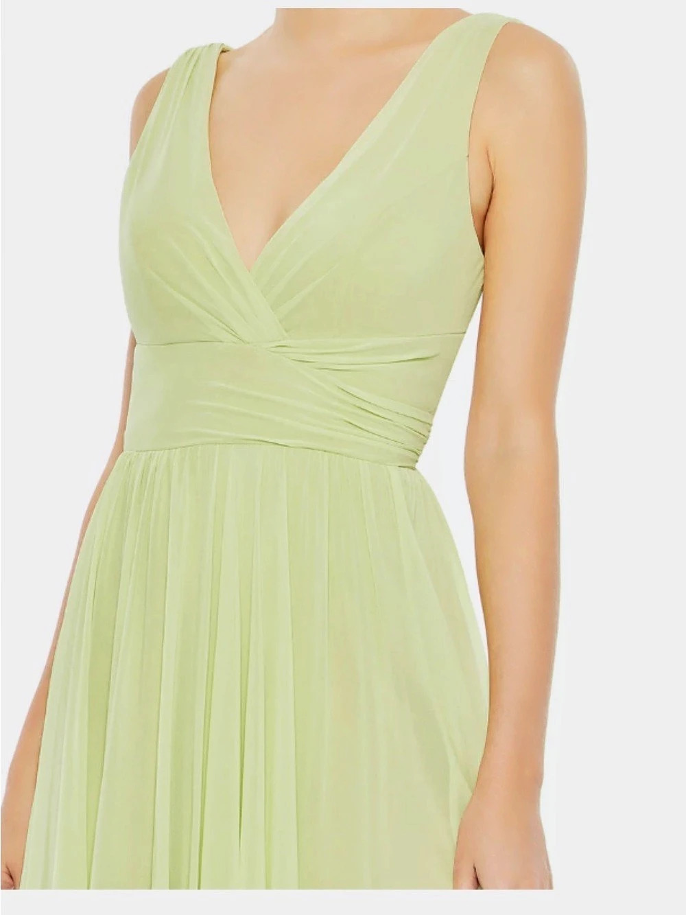 Mac Duggal Ieena Chiffon A-Line Gown Green Like New